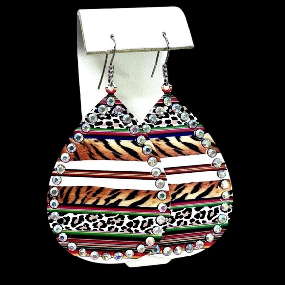 Wild Child Teardrop Bling Earrings Metal Tiger Leopard Print Cream - Picture 2 of 3